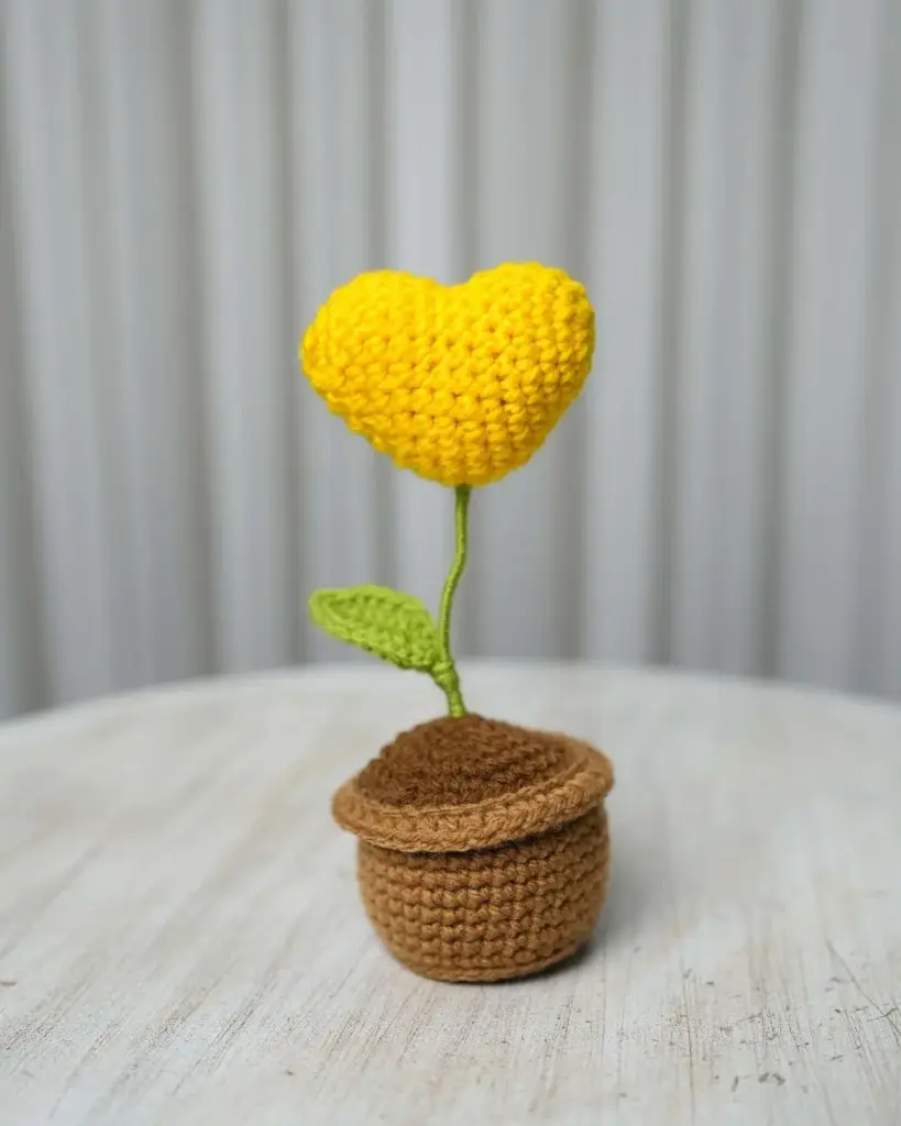 Crochet Puff heart Pot